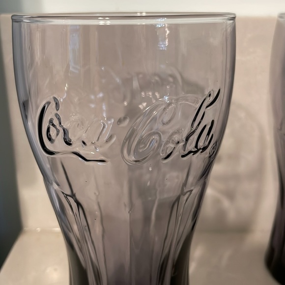 Sale! FOUR Vintage retro vibe Coca-Cola glasses - Picture 3 of 7